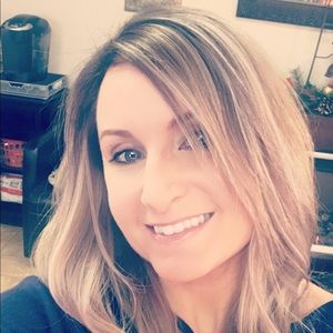 Meet your Posher, Rena